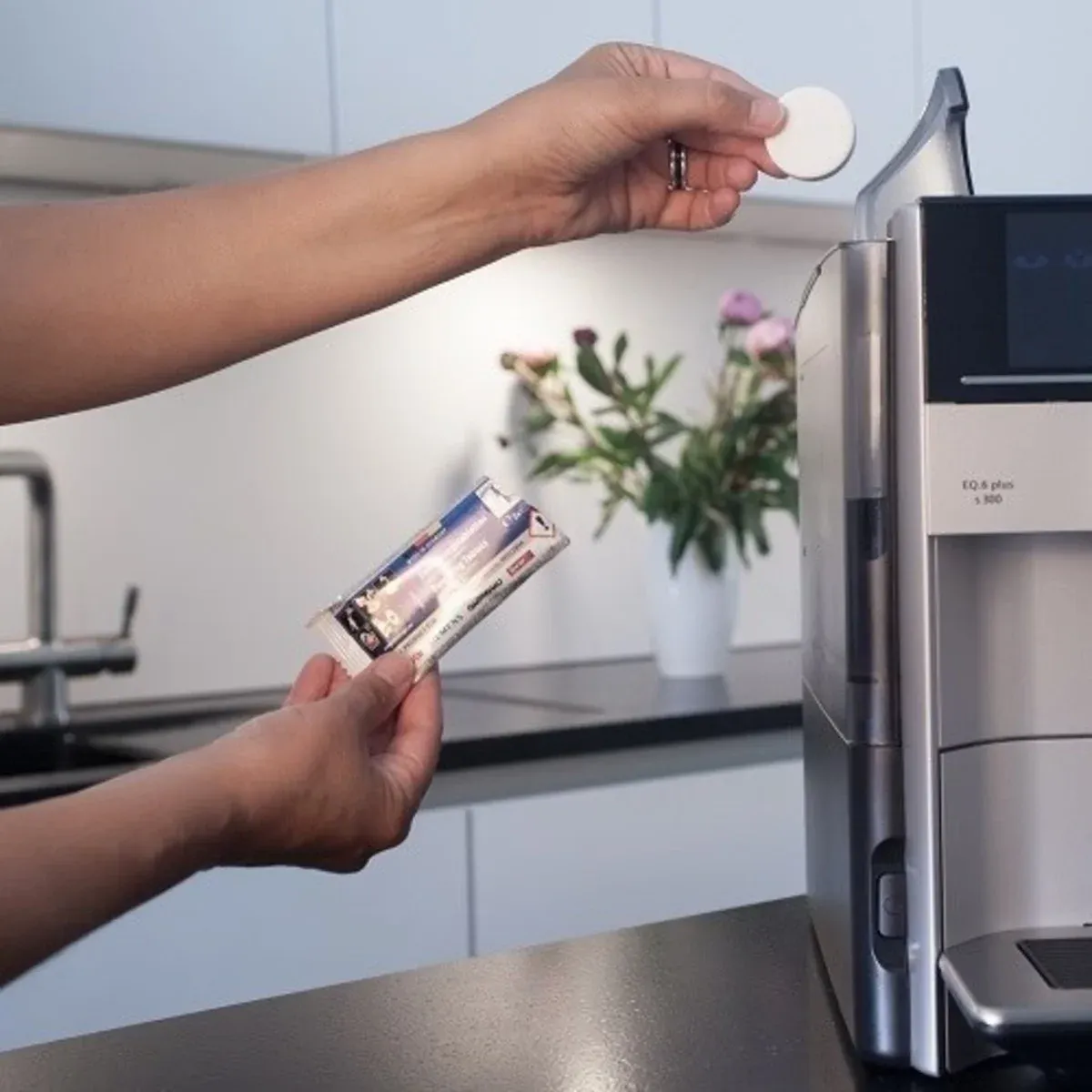 coffee-machine-descaling-tablets-6-pcs-unboxing Coffee machine descaling tablets 6 pcs Unboxing